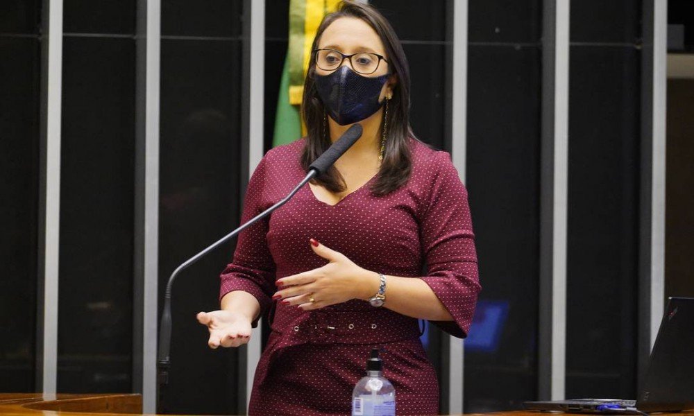 Reforma Eleitoral - comissão aprova distritão e volta das coligações