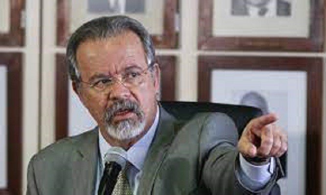 Jungmann: 'desfile de tanques mostra fraqueza de Bolsonaro e terá efeito desastroso'