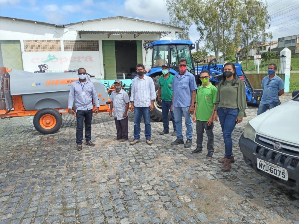 Agricultores de Inhambupe melhoram produção de laranja com investimentos do Governo do Estado