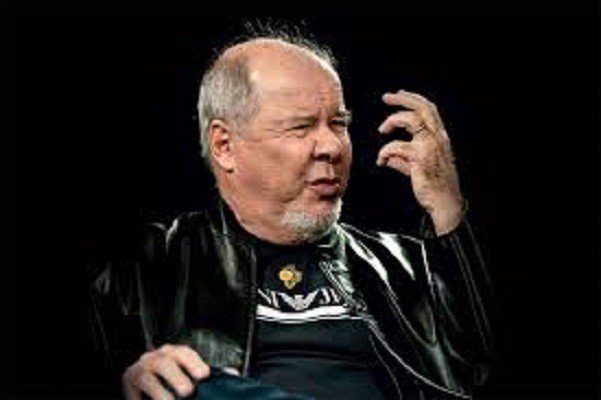 Publicitário Duda Mendonça morre aos 77 anos