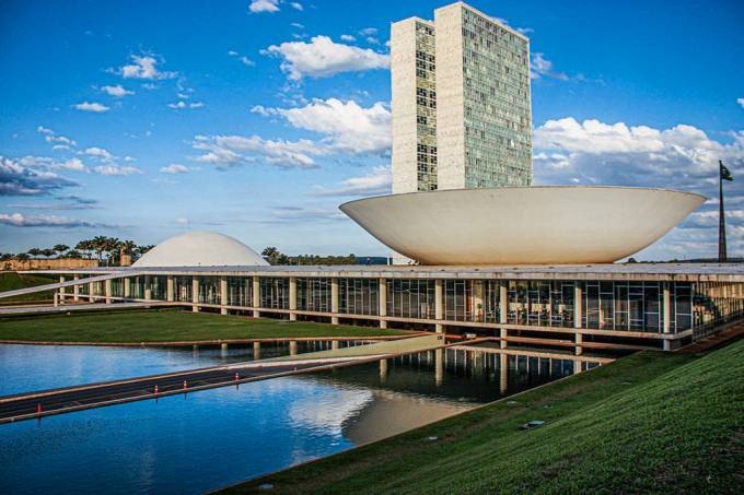 Câmara - votação da reforma do IR e segundo turno da eleitoral nesta semana