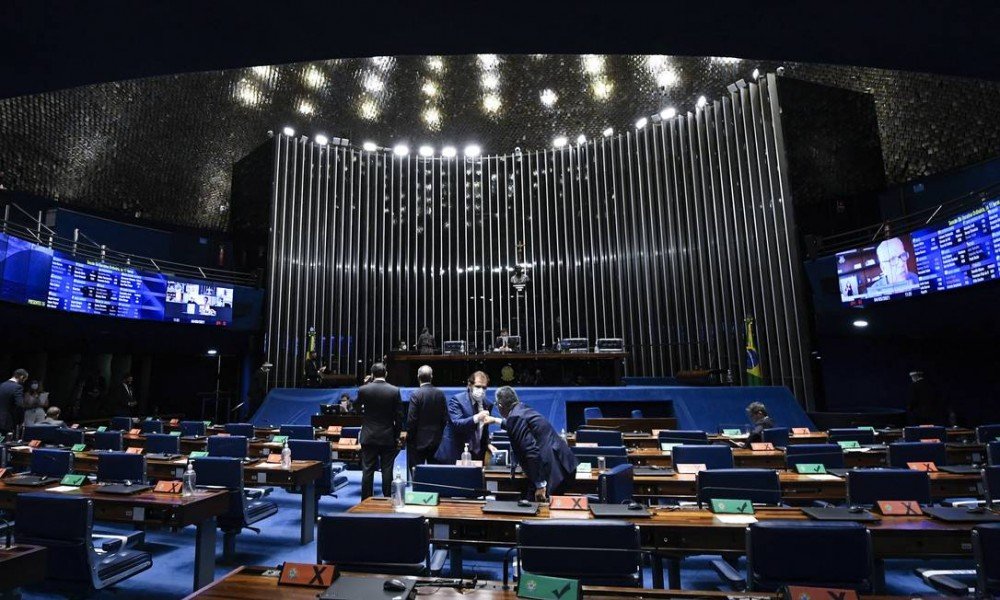 Senadores indicam veto às coligações proporcionais e contrariam deputados