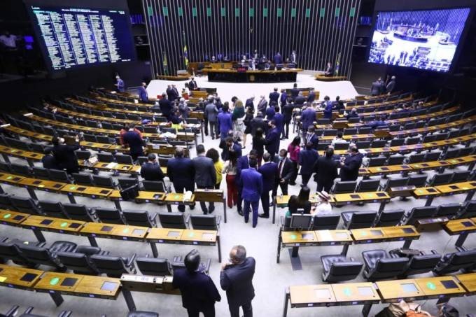 Projeto de Reforma do IR tem votação adiada na Câmara