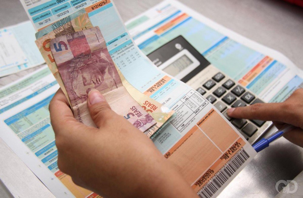 Energia elétrica - valor da bandeira vermelha pode dobrar