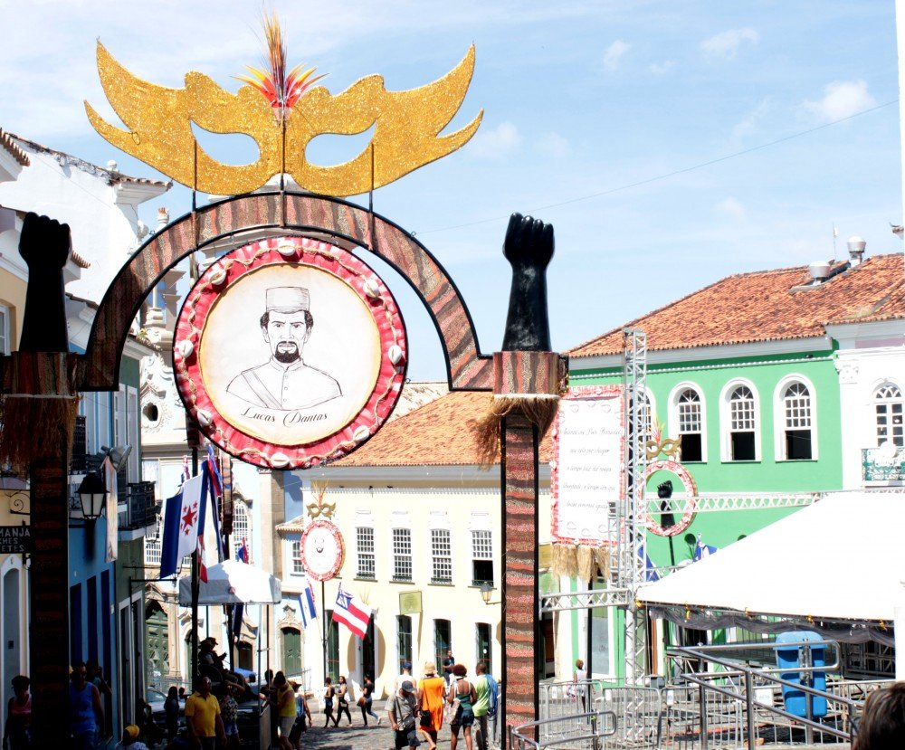 Decoração com o tema Revolta dos Búzios é destaque no Carnaval do Pelô 2018