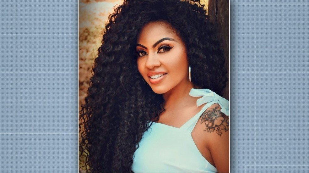 Influenciadora de 38 anos é morta a facadas pelo marido