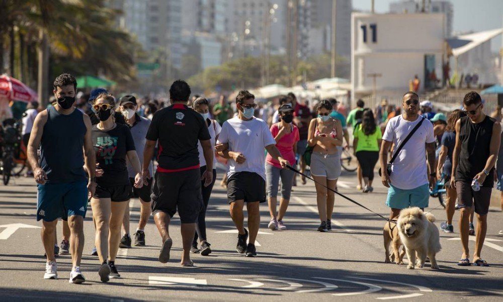 Dar 7 mil passos por dia reduz em até 70% o risco de morte, mostra estudo