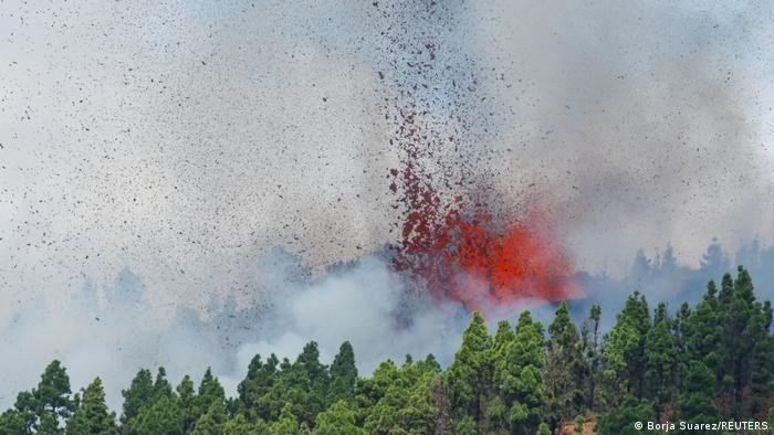 Vulcão entra em erupção nas Ilhas Canárias