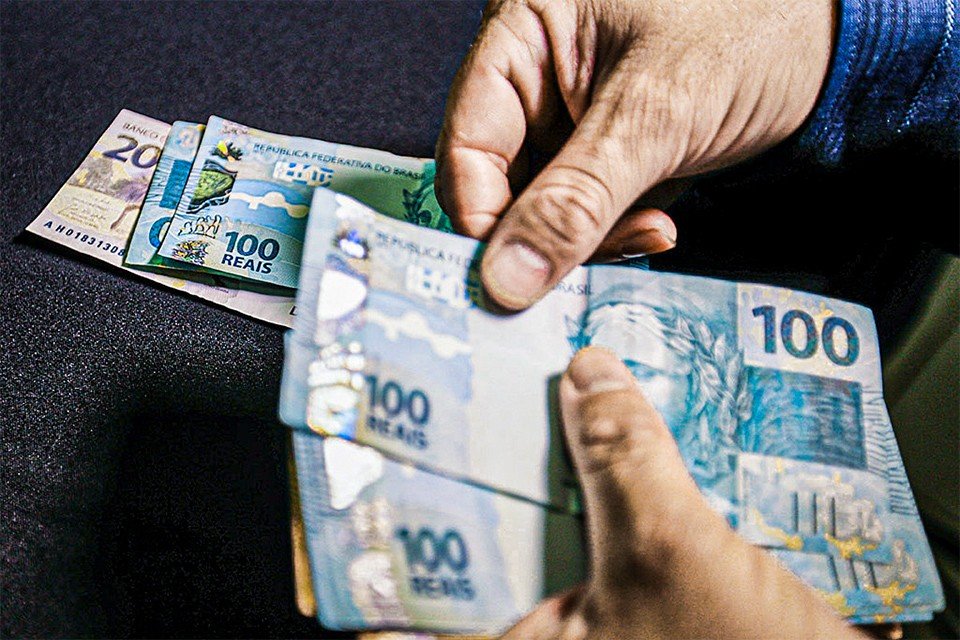 Na contramão do aumento do IOF, fintech põe R$ 100 milhões em linha de crédito para fornecedores, isenta do imposto