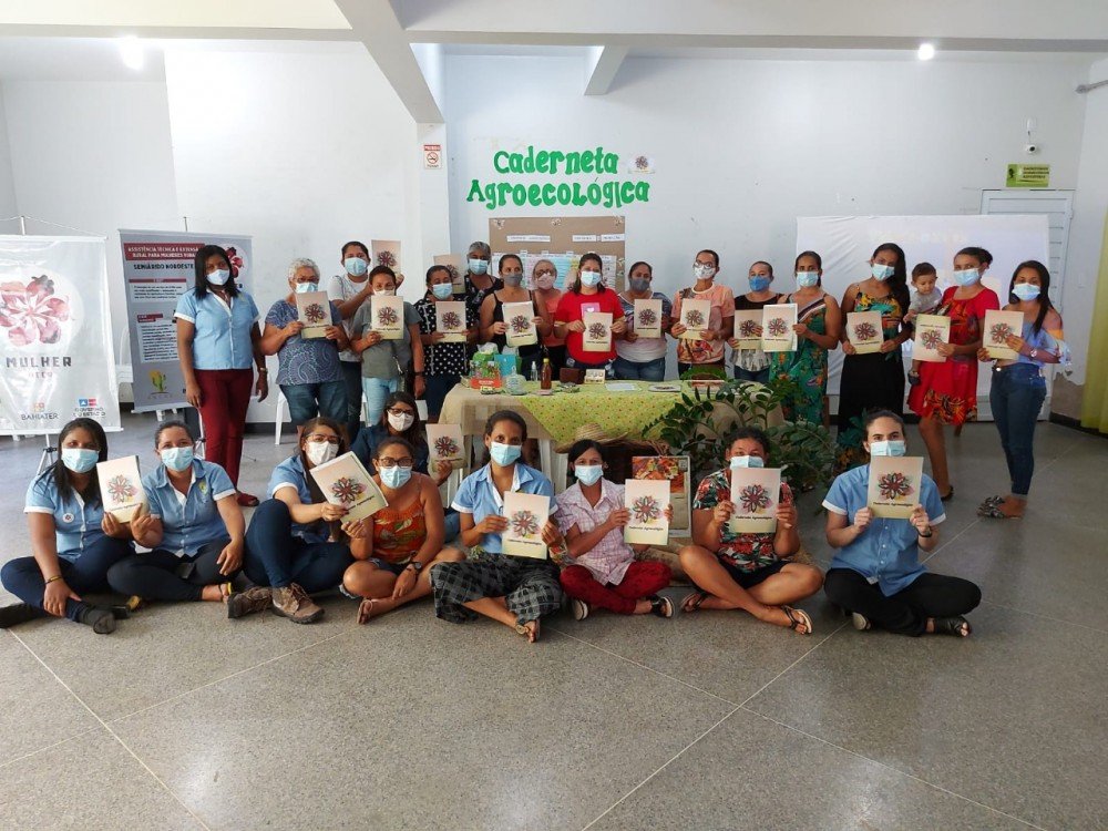 Cadernetas Agroecológicas contribuirão com o monitoramento da produção de mulheres rurais de Heliópolis