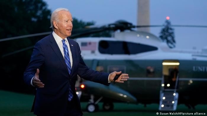 Biden pede que empresas dos EUA exijam vacinação de funcionários