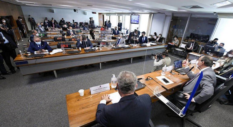 Na reta final, CPI ouve Queiroga, vota relatório e entrega resultados