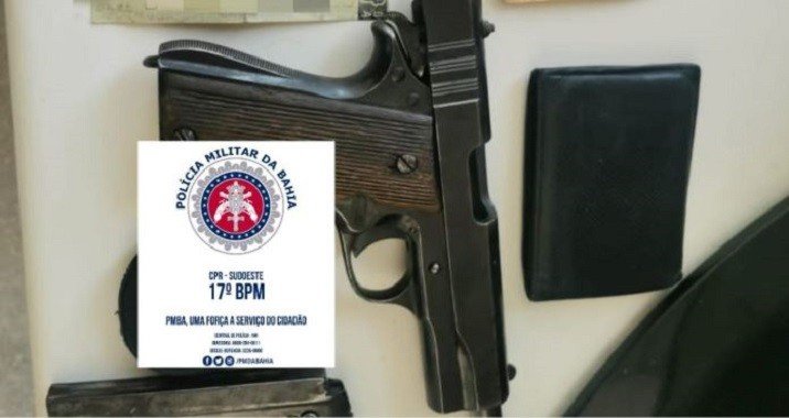 Homem foi preso após apontar arma para outro condutor durante ultrapassagem entre Guanambi e Matina