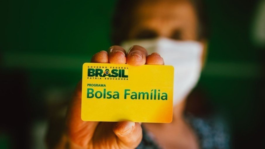 Mais de 35% dos beneficiários do Bolsa Família podem perder renda com o Auxílio Brasil