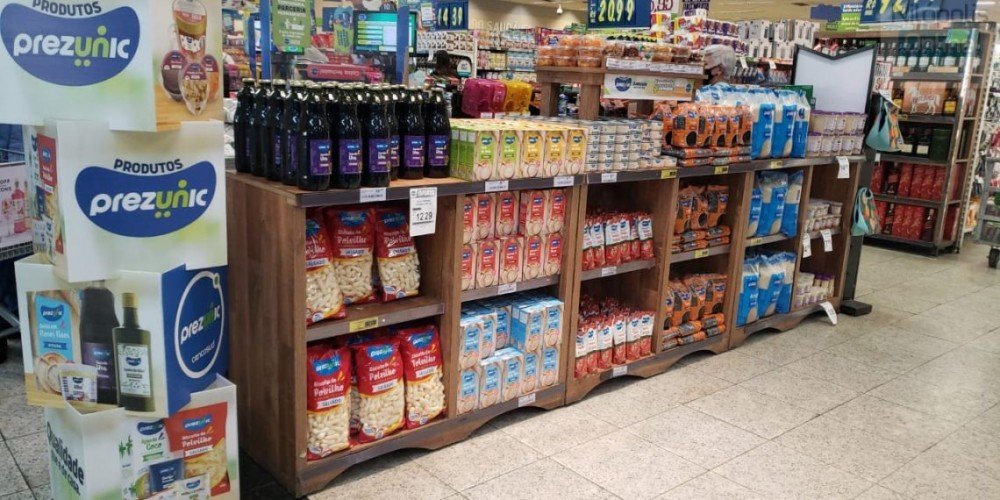 Rede de supermercados faz campanha para incentivar a vacinação com a segunda dose