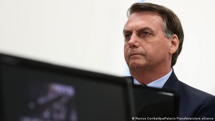 CPI quer que Bolsonaro seja banido das redes sociais