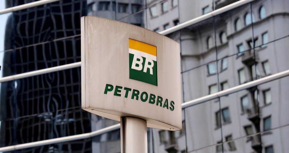 Petrobras divulga balanço, que deve ter forte receita com petróleo em alta
