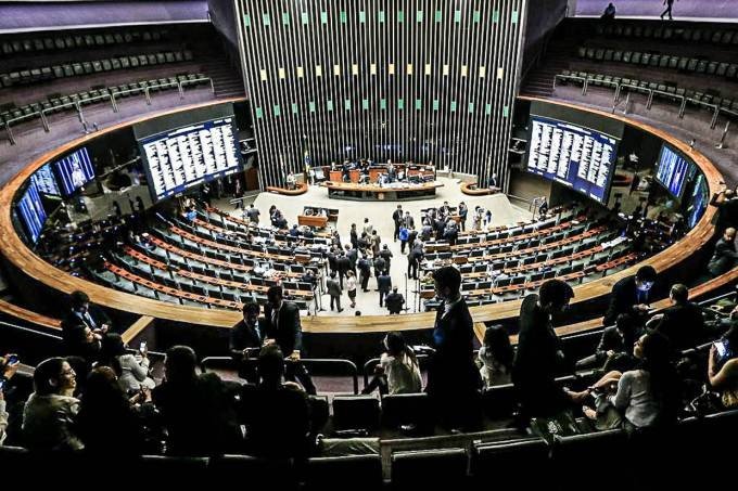 Governo tenta novamente votar PEC dos Precatórios na Câmara nesta quinta