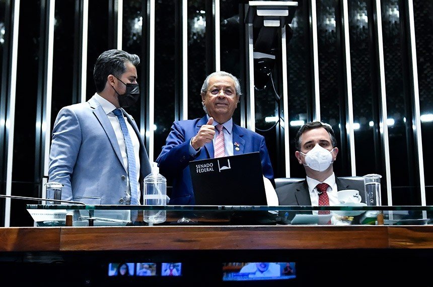 Aprovada criação de sistema para controlar distribuição e estoque de medicamentos