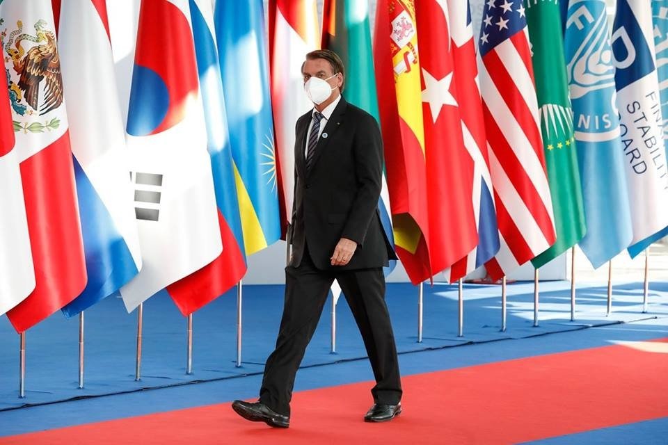 No G20, Bolsonaro destaca vacinação no Brasil, mas é o único chefe de Estado que não se imunizou