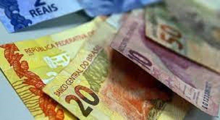 Sem PEC dos Precatórios, Auxílio Brasil é de R$ 220, diz secretário de Guedes