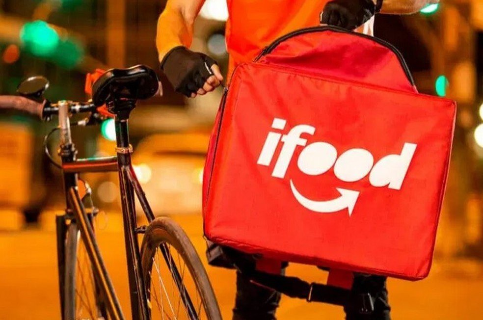 Restaurantes têm nomes alterados no iFood por mensagens de apoio a Bolsonaro e contra vacina