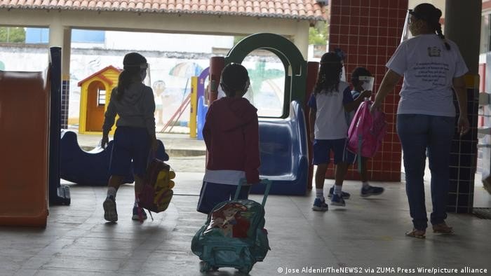 Brasil ainda não tem uma política nacional com foco em órfãos da pandemia