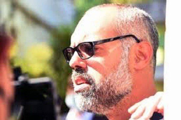 Nos EUA, Allan dos Santos provoca STF: 