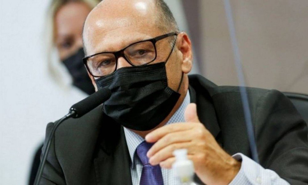 ‘Excluir a CoronaVac é mais um erro do ministério’, diz presidente do Butantan