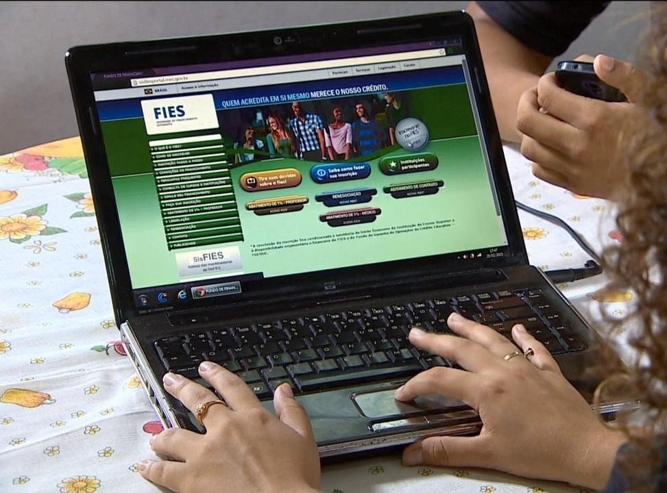 Prazo para inscrições no Fies termina nesta quarta-feira (28)