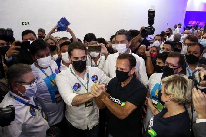 Depois de votação paralisada, PSDB discute como finalizar prévias