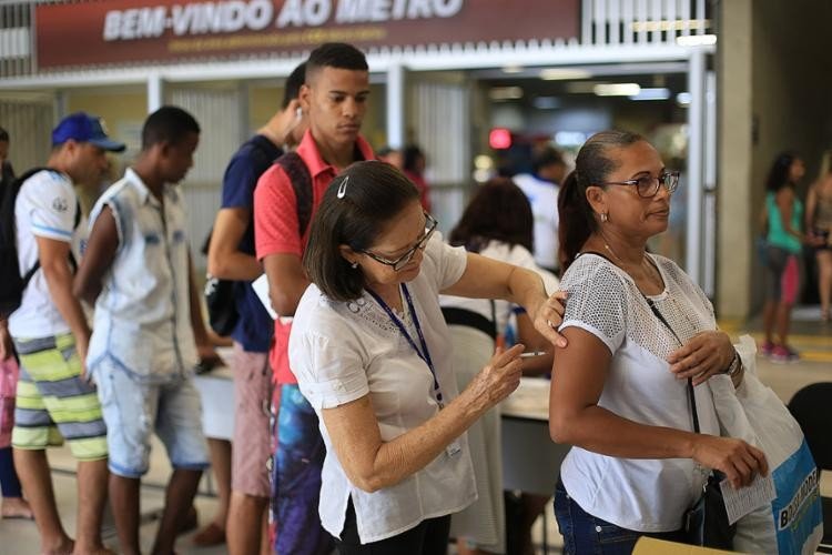 Vacinação contra febre amarela permanece abaixo da meta