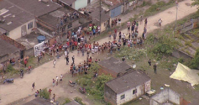Polícia identifica corpos retirados de manguezal em São Gonçalo; moradores acusam PM de chacina