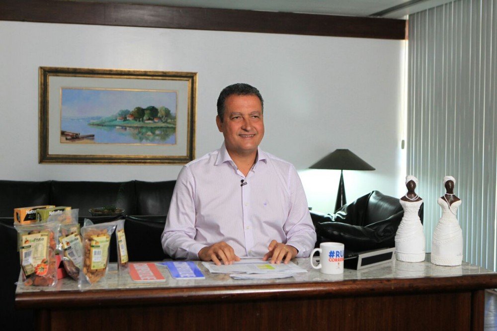 Rui anuncia pagamento da GAJ e GAPJ para 1,3 mil servidores da Polícia Civil