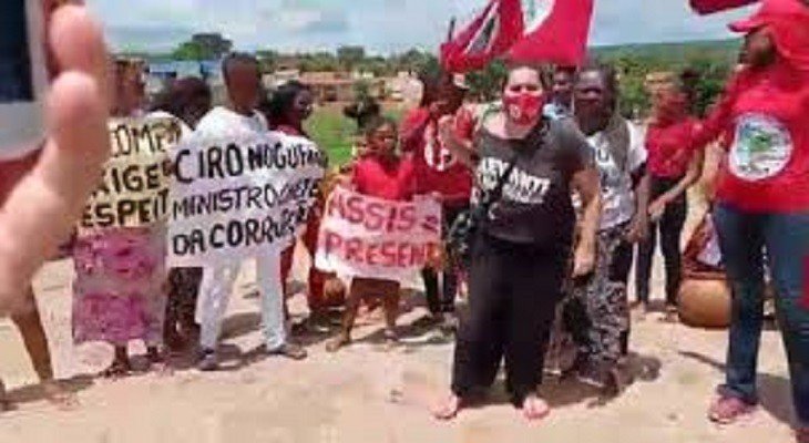 Quilombolas recebem Ciro Nogueira aos gritos de “fascista” em inauguração de obra inacabada no Piauí (vídeo)