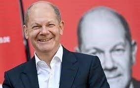 Merkel deixa o cargo após 16 anos e Scholz toma posse na Alemanha