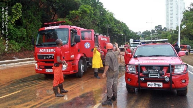 Governo do Estado cria força tarefa para garantir ajuda a municípios atingidos pelas chuvas