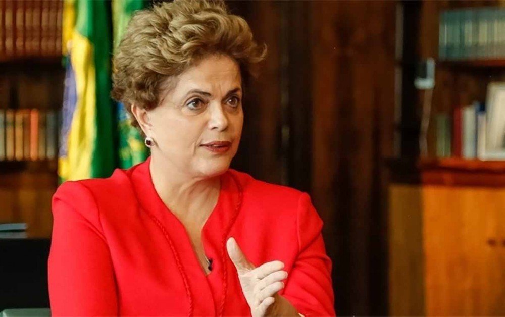 Símbolo de dignidade na política, Dilma Rousseff completa hoje 74 anos