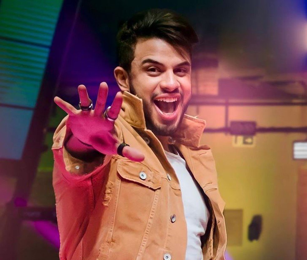 Ávine Vinny sai da prisão em Fortaleza, após ser liberado em audiência de custódia