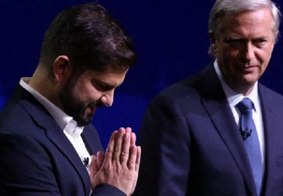 Chile - clima de festa no comitê eleitoral de Boric, novo presidente