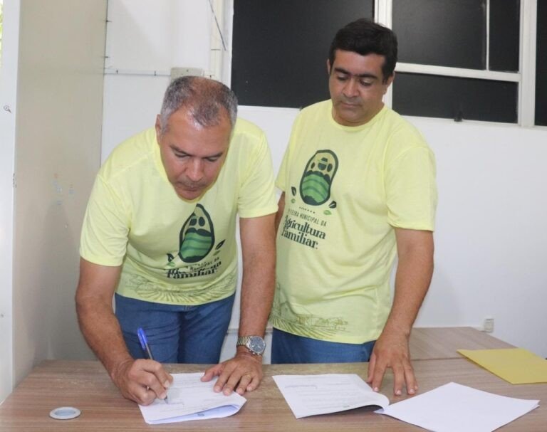 Termo de Cooperação Técnica entre a Prefeitura de Alagoinhas e o IF Baiano de Catu vai garantir análise do solo e assessoria técnica para agricultores familiares do município