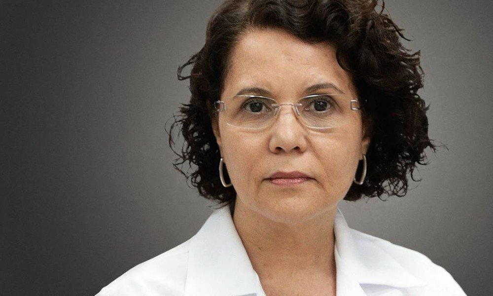 'Sem vacina, as crianças são depósitos de vírus', diz virologista da UFRJ