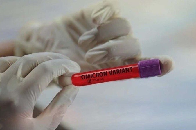 Ômicron: cientistas descobrem o primeiro sintoma da cepa distinto da gripe