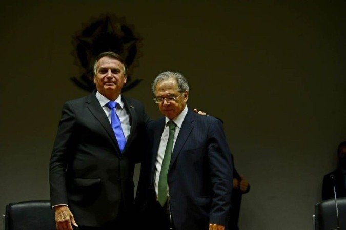 Sob Bolsonaro e Guedes, Brasil já tem 12 milhões de jovens que nem trabalham nem estudam