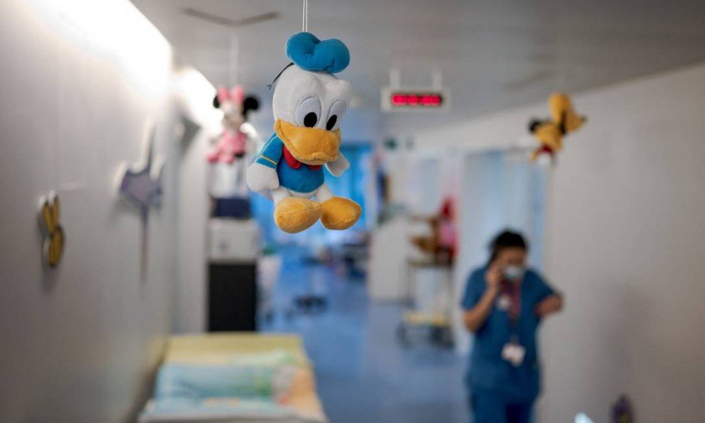 EUA alertam para aumento de crianças hospitalizadas com coronavírus