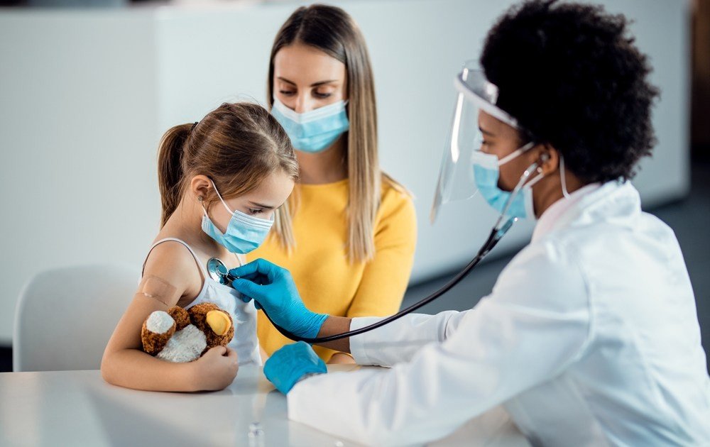 Hospitais infantis de SP registram lotação após aumento de casos de gripe e Covid