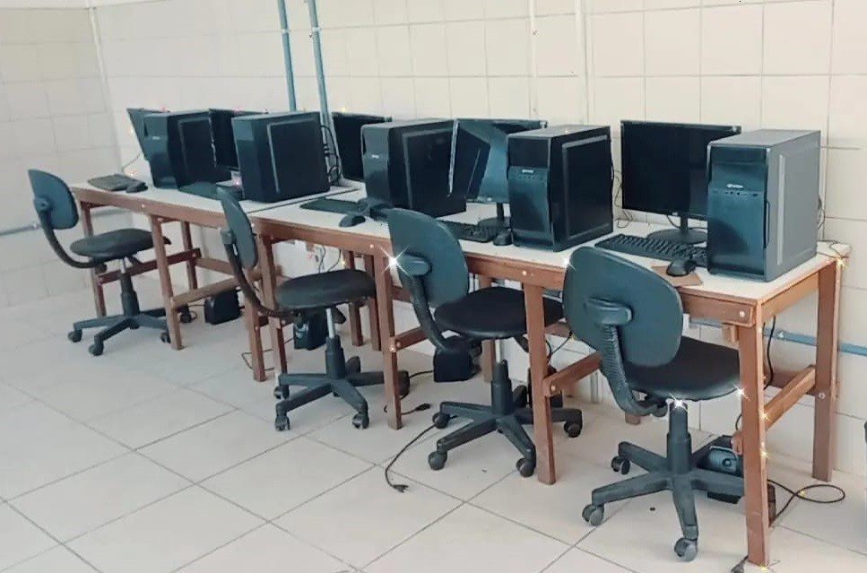 Alagoinhas - Colégio Estadual Luiz Navarro de Brito requalifica espaços físicos e pedagógicos para o início do ano letivo