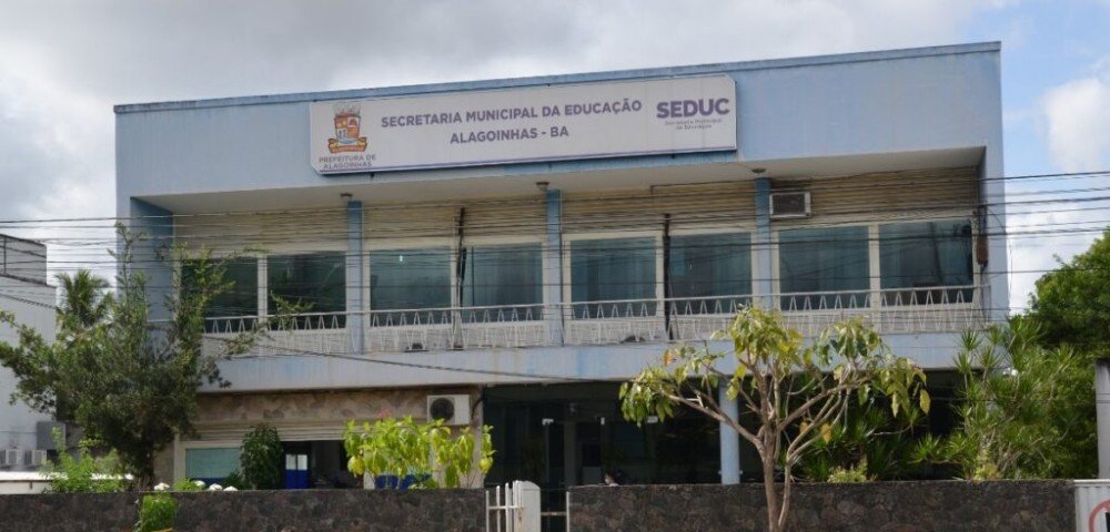 Alagoinhas - Servidores da SEDUC recebem abono do Fundeb