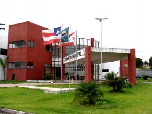 Prefeitura entrega Comenda Madre Santíssimo em homenagem às mulheres na Câmara de Vereadores