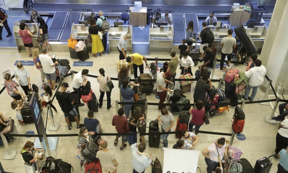 Aeroporto Santos Dumont será leiloado isoladamente, diz ministro da Infraestrutura